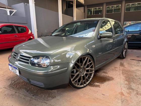 VOLKSWAGEN GOLF 1.6 MI FLASH 8V FLEX 4P MANUAL VOLKSWAGEN GOLF 1.6 MI FLASH 8V FLEX 4P MANUAL